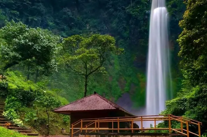 Tourist Destinations in West Java That Offer Stunning Natural Beauty and Unforgettable Adventures